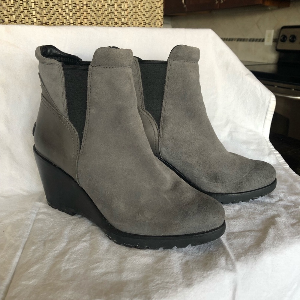 Sorel Women’s After Hours Chelsea Wedge Boot Gray